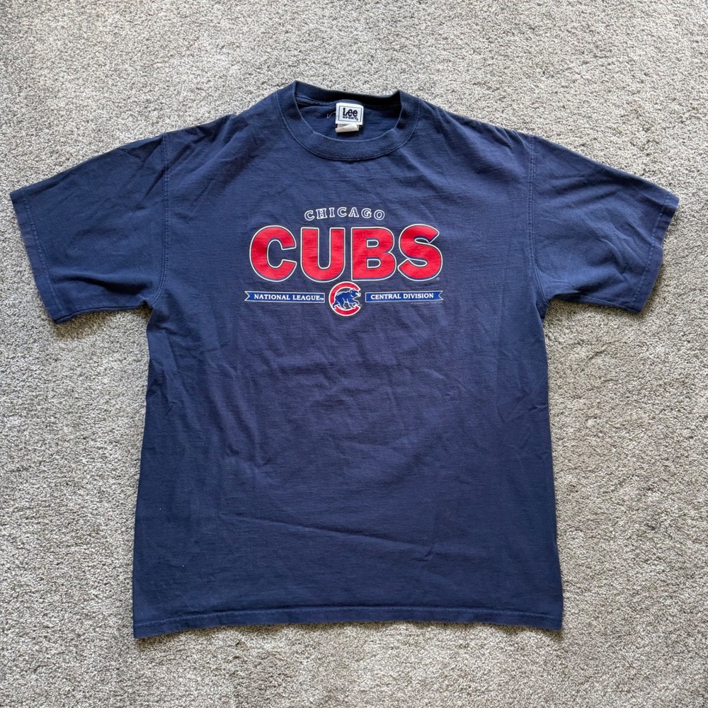 Vintage Lee Sport Chicago Cubs T-Shirt Navy Blue MLB 2005 Graphic Tee Mens Large